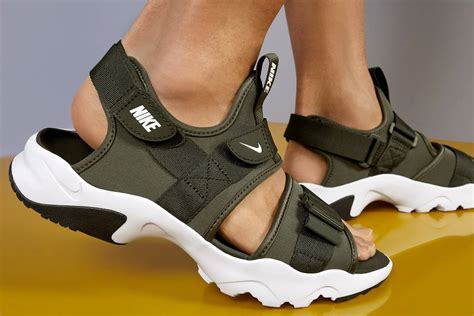 nike schuhe damen sandalen|nike schuhe damen sale.